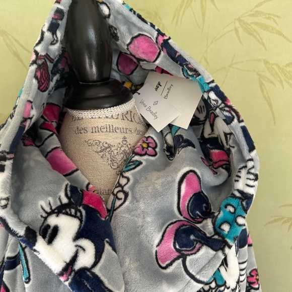 VERA BRADLEY DISNEY HOODED FLEECE ROBE:NWT MICKEY MOUSE FAMILY FUN L/XL - Picture 3 of 15